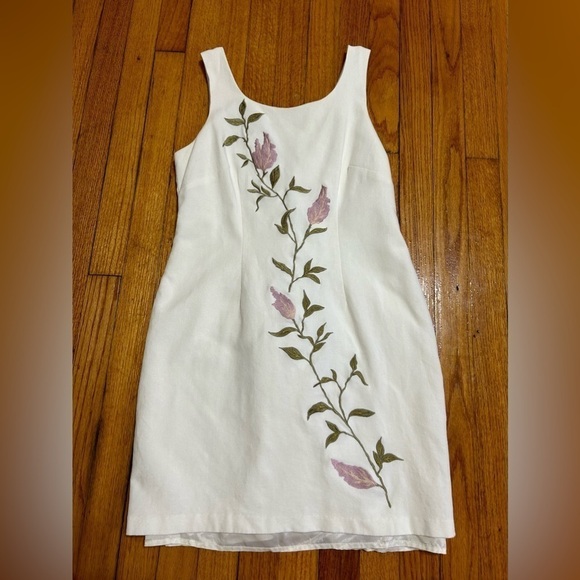 Womens  Knee Length Dress Size 8P Rabbit Designs Flax Blend Floral Embroidered - Picture 1 of 8
